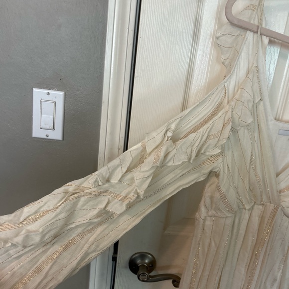 Guess Long Sleeve White and Gold Maxi Dress - Picture 3 of 6